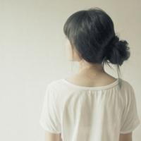 女生头发披肩头像