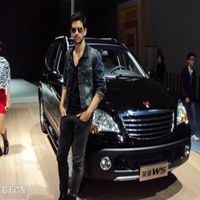 帅气男车模头像