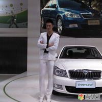 帅气男车模头像