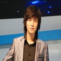 帅气男车模头像