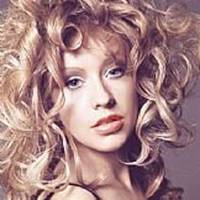 微信金发美女头像