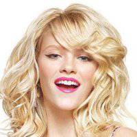 微信金发美女头像