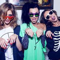 校园头像女三人霸气