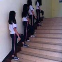 校园头像女三人霸气