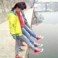 校园头像女三人霸气