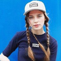 欧美带帽子头像女生