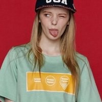 欧美带帽子头像女生