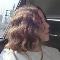 气质小卷发头像女生