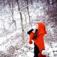 淡雅头像女生飘雪