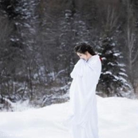 淡雅头像女生飘雪