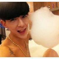 男生活照片头像素颜