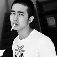 真实头像男高清图片