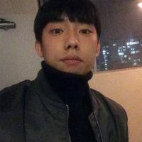 真实头像男高清图片