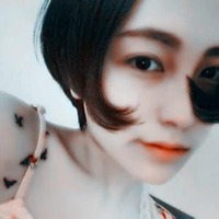 短发头像女生高冷黑白