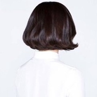 短发头像女背影