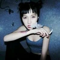 社会头像女抽烟