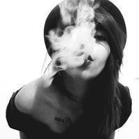 社会头像女抽烟