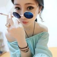 社会头像女抽烟