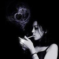 社会头像女生霸气吸烟