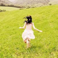 秋天头像女背影图片