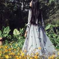 秋天头像女背影图片