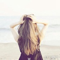 秋天头像女背影图片