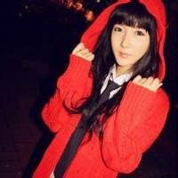 红色帽子头像女生