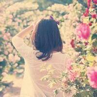 美女侧面花海头像