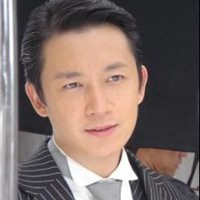 老年人头像成熟稳重