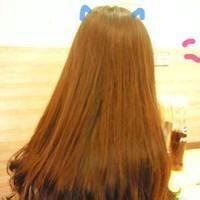 背面女生头发披肩头像