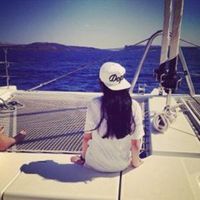 背面女生头发披肩头像