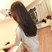 背面女生头发披肩头像