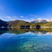 能聚财的微信山水头像