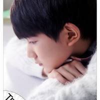 青少年头像男17岁照片