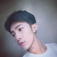 青少年头像男17岁照片