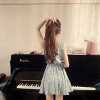 马尾头像女生背影意境