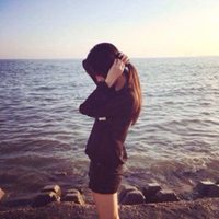 马尾头像女生背影意境