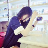 侧脸头像女生清新自然