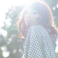 侧脸头像女生阳光