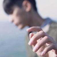 侧脸头像男生模糊