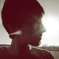 侧脸头像男生模糊