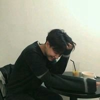 侧脸头像男生高冷