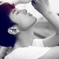 侧脸头像男生高冷