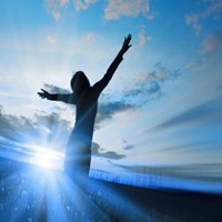 侧脸头像男逆光图片