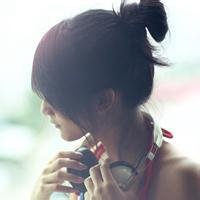 侧面头像女生唯美漂亮