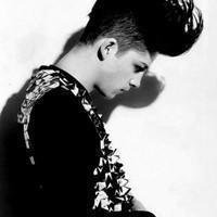 发型头像男黑白