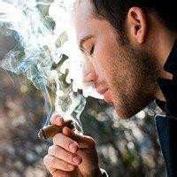 大叔头像沧桑男