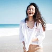 大笑的女生头像