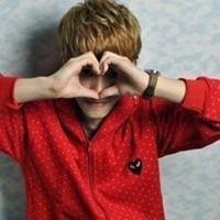 大红色毛衣头像