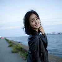 妇女头像背影或侧面的